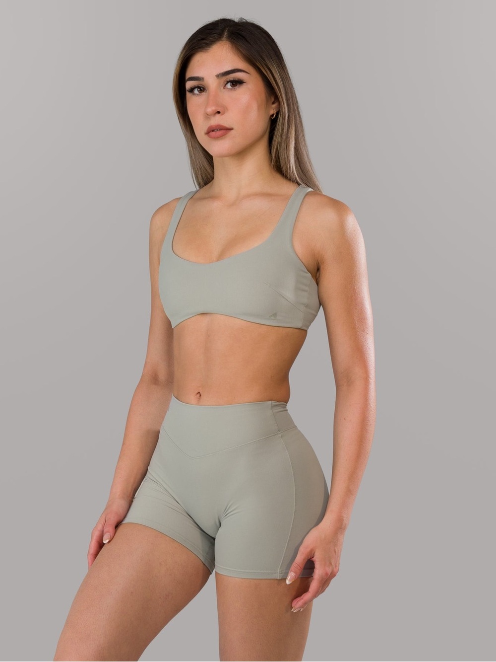 Alphalete Lina Strappy Sports Bra
